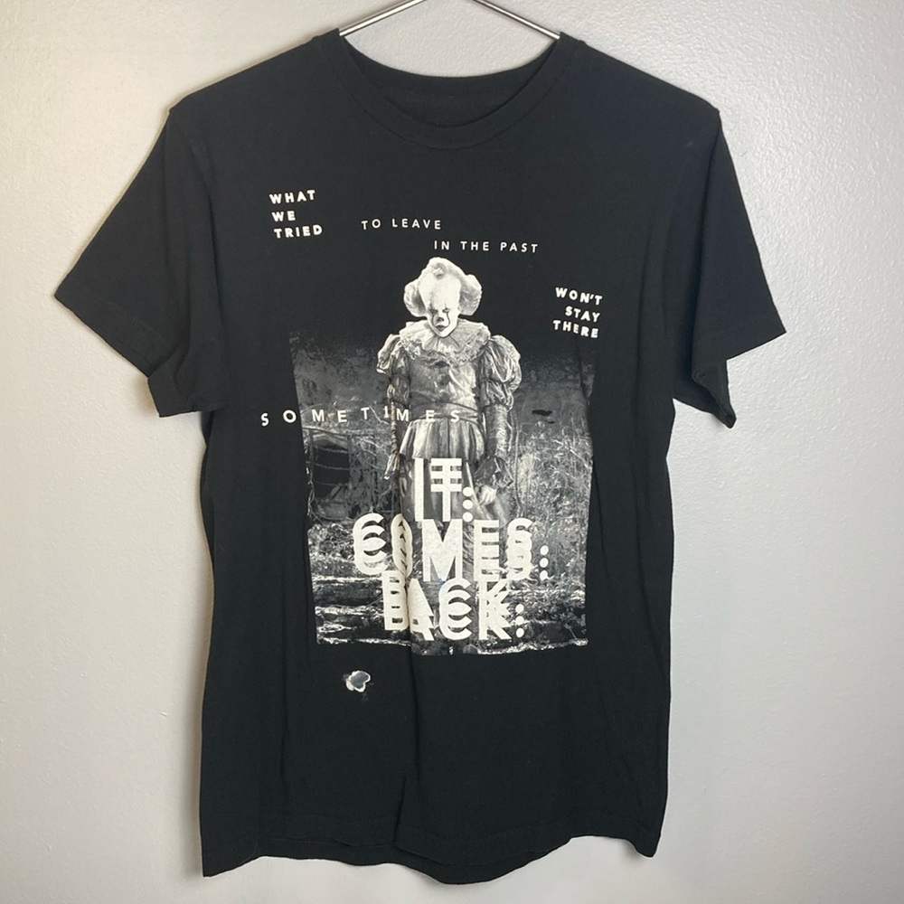 Celebrate It Black Graphic Tee Sz M